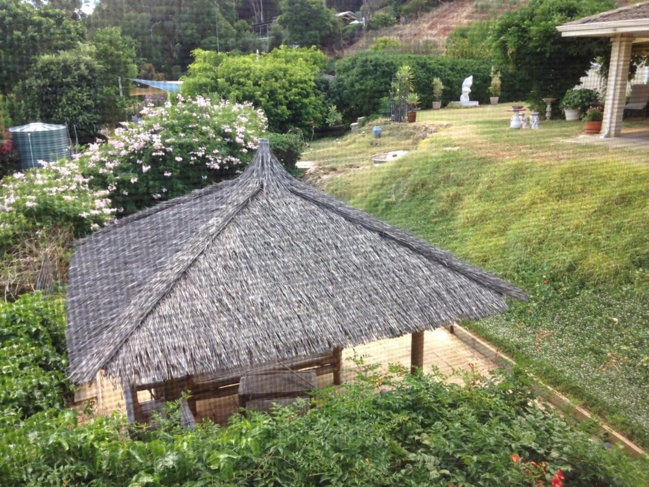 Bright & Beautiful Home On The Hills! Kelmscott エクステリア 写真